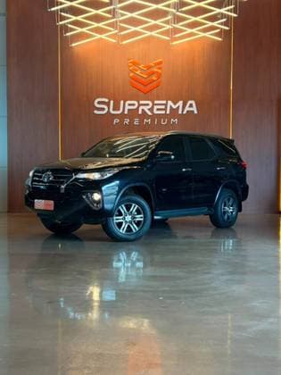 Carro 2.7 SRV 7 LUGARES 4X2 16V FLEX 4P AUTOMÁTICO