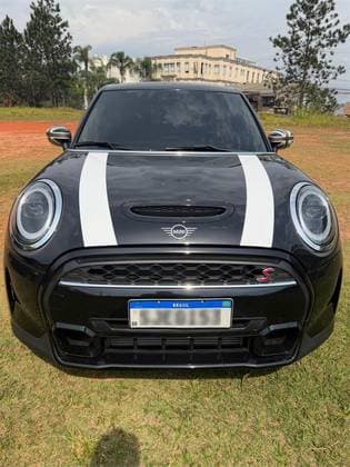 Carro 2.0 16V TWINPOWER GASOLINA S EXCLUSIVE 4P STEPTRONIC