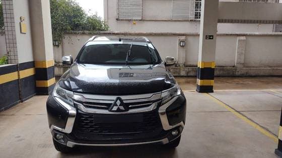 Carro 2.4 16V MIVEC TURBO DIESEL HPE AWD AUTOMÁTICO