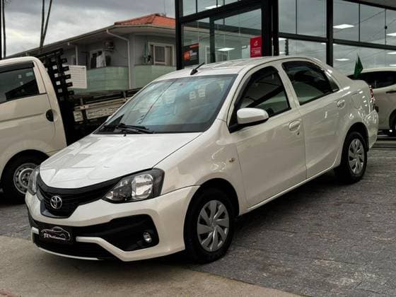 Carro 1.5 X SEDAN 16V FLEX 4P MANUAL