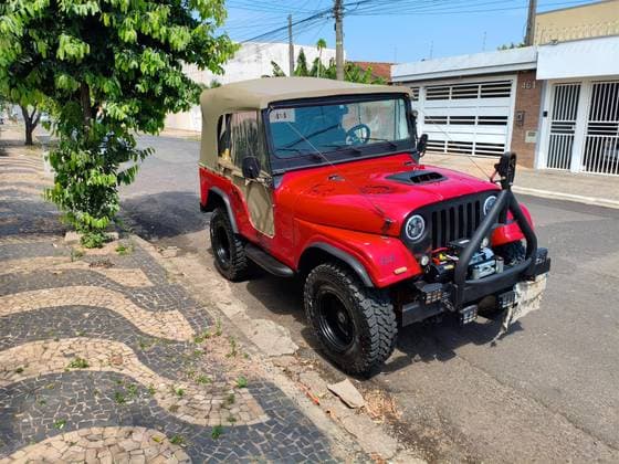 Carro CJ-5