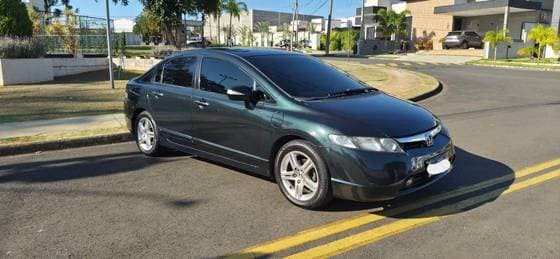 Carro 1.8 EXS 16V FLEX 4P AUTOMÁTICO