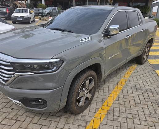 Carro 2.0 TURBO DIESEL LARAMIE 4X4 AUTOMÁTICO