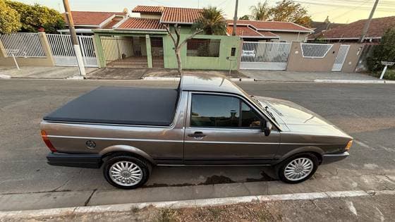 Carro 1.8 GL CS 8V GASOLINA 2P MANUAL