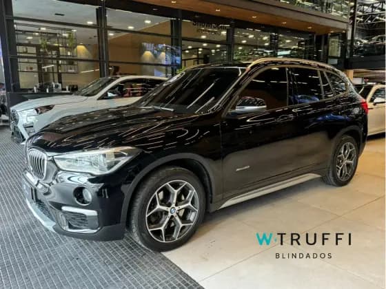 Carro 2.0 16V TURBO ACTIVEFLEX SDRIVE20I X-LINE 4P AUTOMÁTICO