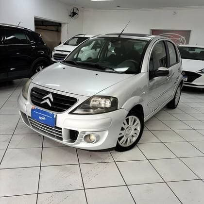 Carro 1.6 SOLARIS 16V FLEX 4P AUTOMÁTICO
