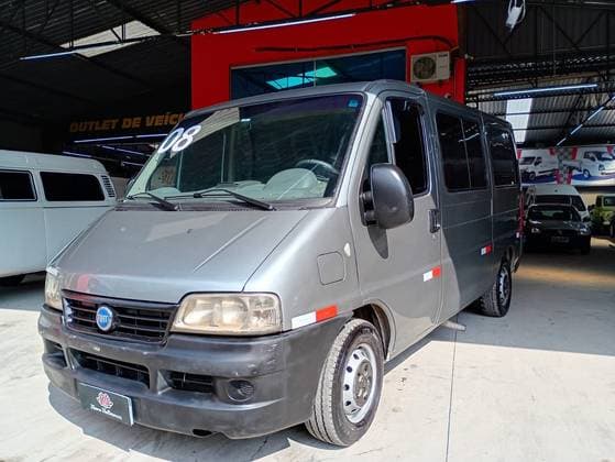 Carro 2.8 MINIBUS 8V TURBO DIESEL 3P MANUAL