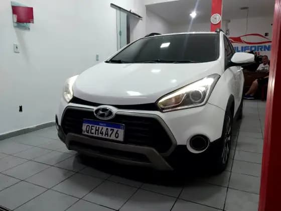 Carro 1.6 PREMIUM 16V FLEX 4P AUTOMÁTICO