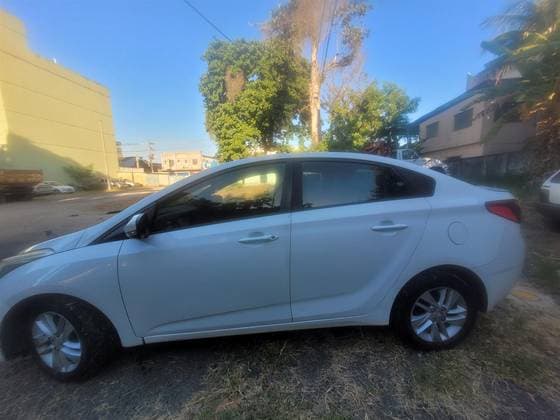 Carro 1.6 PREMIUM 16V FLEX 4P MANUAL