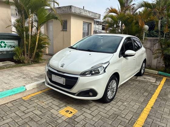 Carro 1.6 ACTIVE PACK 16V FLEX 4P AUTOMÁTICO