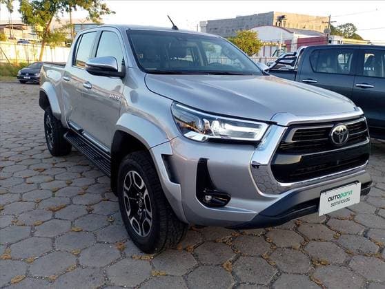 Carro 2.8 D-4D TURBO DIESEL CD SRX PLUS 4X4 AUTOMÁTICO