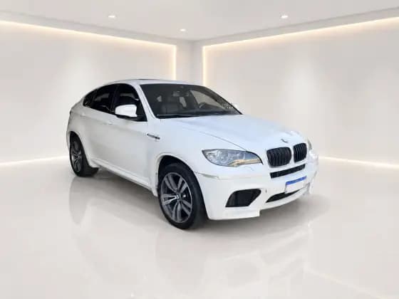 Carro 4.4 M 4X4 COUPÉ V8 32V BI-TURBO GASOLINA 4P AUTOMÁTICO