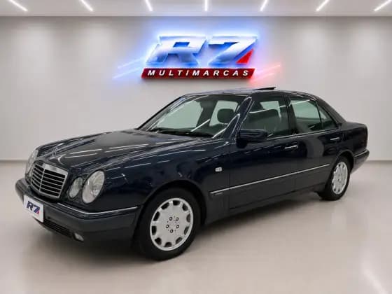 Carro 4.2 CLASSIC V8 GASOLINA 4P AUTOMÁTICO
