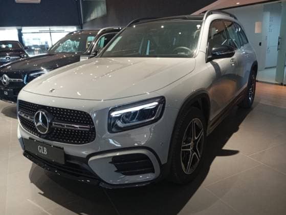 Carro 2.0 MHEV NIGHT EDITION 4MATIC 8G-DCT