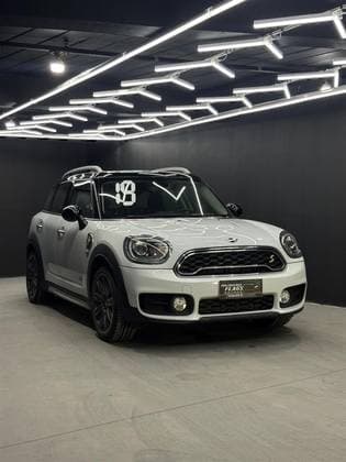 Carro 1.5 12V TWINPOWER TURBO HYBRID COOPER S E TOP ALL4 STEPTRONIC