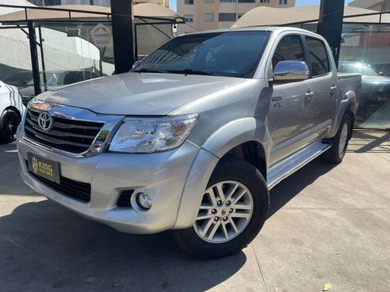 Carro 2.7 SRV 4X2 CD 16V FLEX 4P AUTOMÁTICO