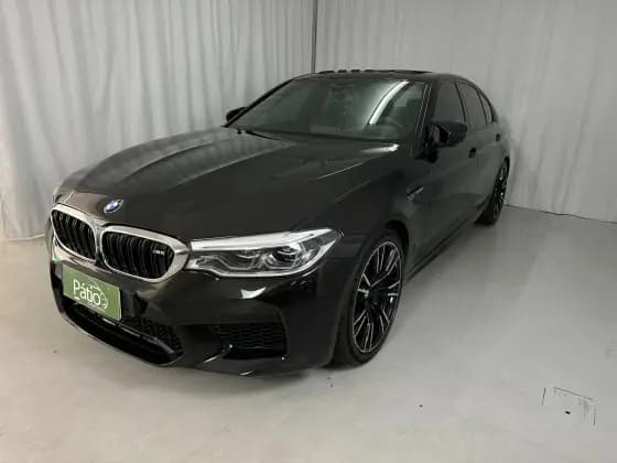 Carro 4.4 V8 TWIN POWER M XDRIVE STEPTRONIC
