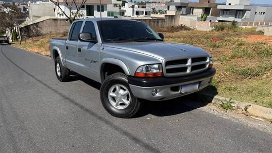 Carro 3.9 SPORT 4X2 CD V6 12V GASOLINA 4P AUTOMÁTICO