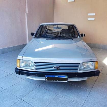 Carro 1.8 II GL 8V ÁLCOOL 2P MANUAL