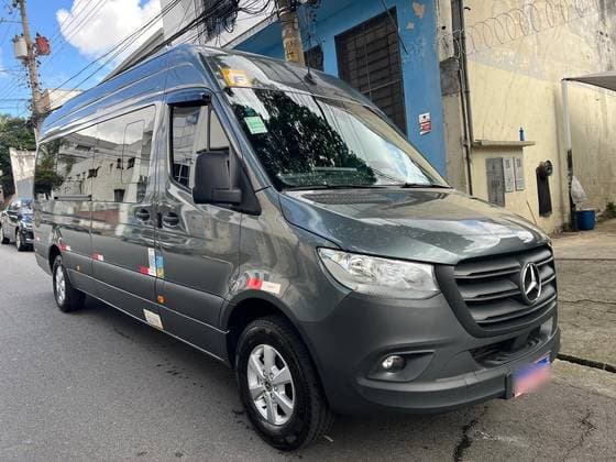 Carro 2.0 CDI DIESEL VAN 517 TA EXTRA LONGO 18L MANUAL