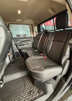 Carro 6.7 I6 TURBO DIESEL LARAMIE CD 4X4 AUTOMÁTICO
