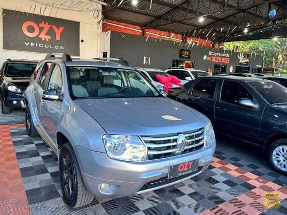 Carro 1.6 DYNAMIQUE 4X2 16V FLEX 4P MANUAL