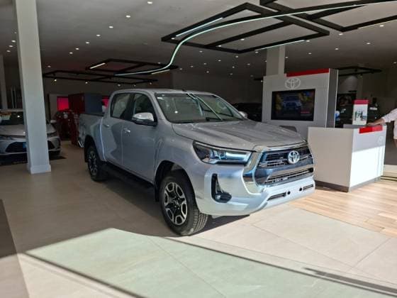 Carro 2.8 D-4D TURBO DIESEL CD SRV 4X4 AUTOMÁTICO