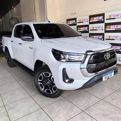 Carro 2.8 D-4D TURBO DIESEL CD SRX 4X4 AUTOMÁTICO