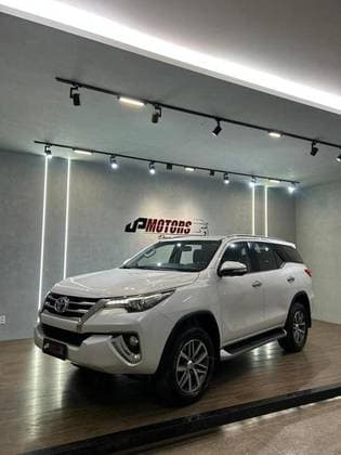 Carro 2.8 SRX 4X4 7 LUGARES 16V TURBO INTERCOOLER DIESEL 4P AUTOMÁTICO