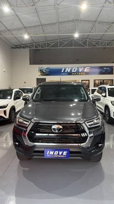 Carro 2.8 D-4D TURBO DIESEL CD SRX 4X4 AUTOMÁTICO