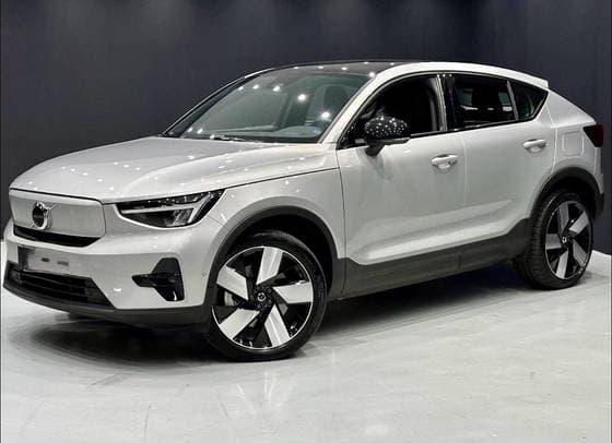 Carro P8 RECHARGE TWIN ELECTRIC ULTIMATE AWD