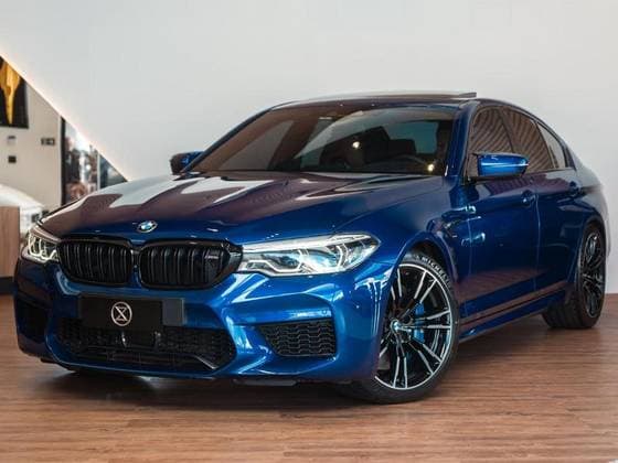 Carro 4.4 V8 TWIN POWER M XDRIVE STEPTRONIC