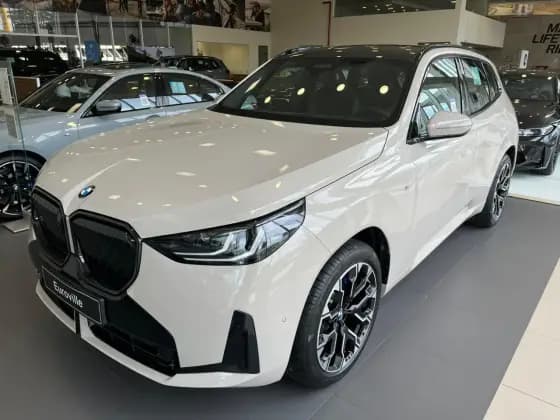 Carro 2.0 TWINPOWER MHEV XDRIVE30I M SPORT STEPTRONIC