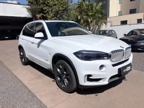 Carro 4.4 V8 TURBO GASOLINA XDRIVE50I AUTOMÁTICO