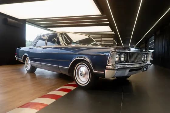 Carro LANDAU GASOLINA 4P AUTOMÁTICO
