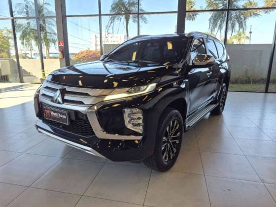 Carro 2.4 16V MIVEC TURBO DIESEL HPE-S AWD AUTOMÁTICO