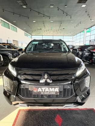 Carro 2.4 16V MIVEC TURBO DIESEL LEGEND BLACK AWD AUTOMÁTICO