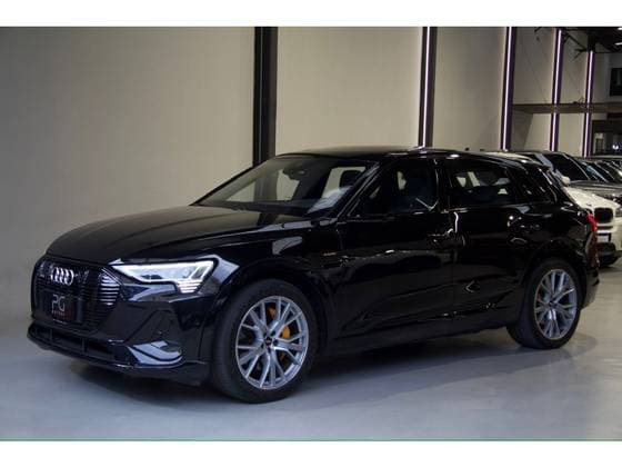 Carro ELÉTRICO PERFORMANCE BLACK QUATTRO