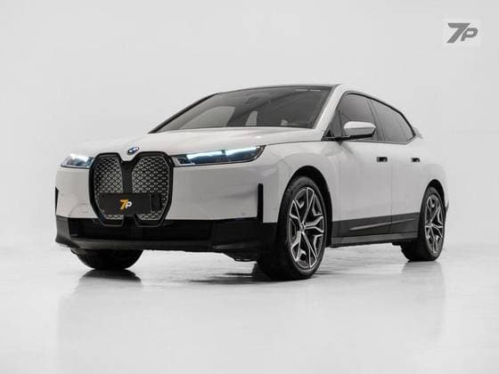 Carro ELÉTRICO XDRIVE40