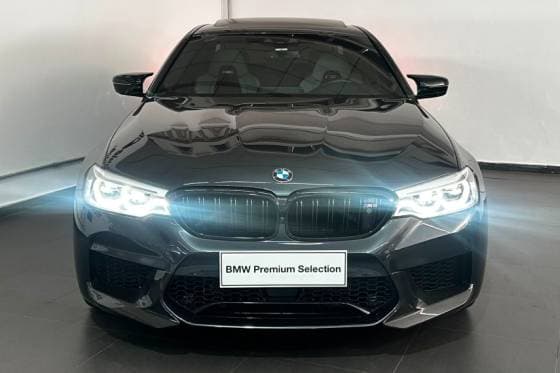 Carro 4.4 V8 TWIN POWER M XDRIVE STEPTRONIC