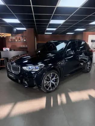 Carro 3.0 I6 TURBO HÍBRIDO XDRIVE45E M SPORT AUTOMÁTICO
