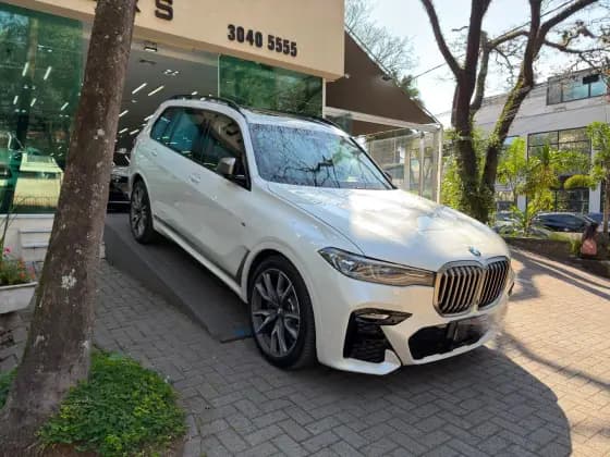 Carro 4.4 V8 GASOLINA M50i STEPTRONIC