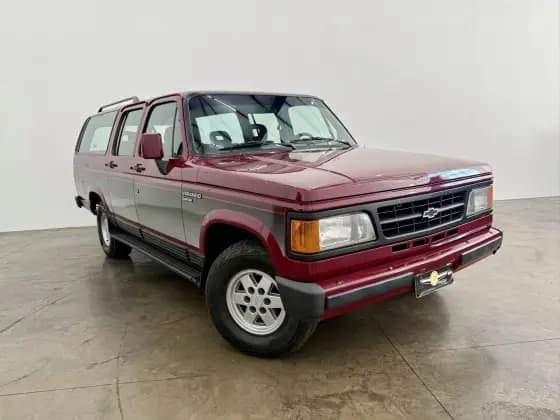 Carro 4.0 CUSTOM DE LUXO 8V DIESEL 4P MANUAL