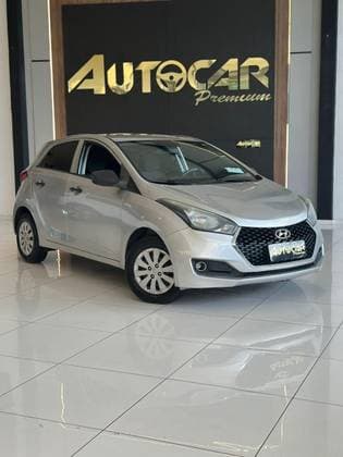 Carro 1.0 UNIQUE 12V FLEX 4P MANUAL