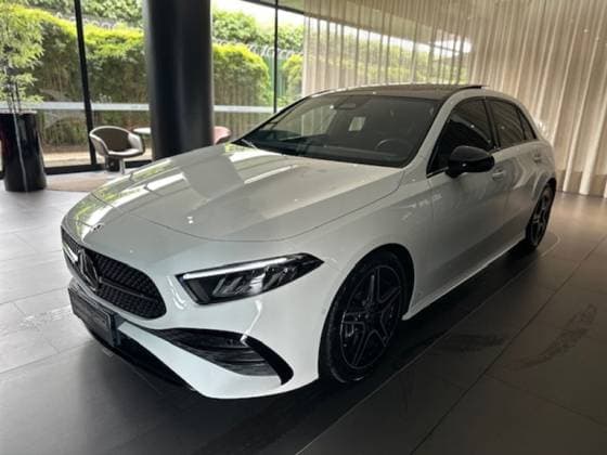 Carro 1.3 MHEV AMG LINE 7G-DCT