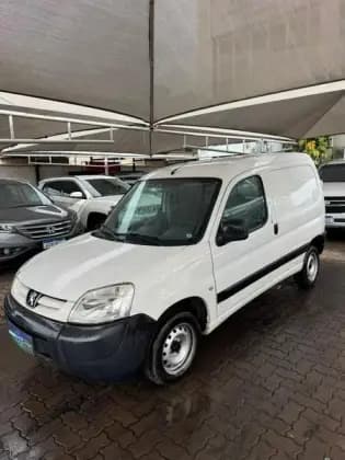 Carro 1.6 FURGÃO 800KG 16V FLEX 3P MANUAL
