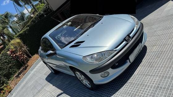 Carro 1.6 CC 16V GASOLINA 2P MANUAL