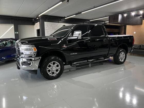 Carro 6.7 I6 TURBO DIESEL LARAMIE CD 4X4 AUTOMÁTICO