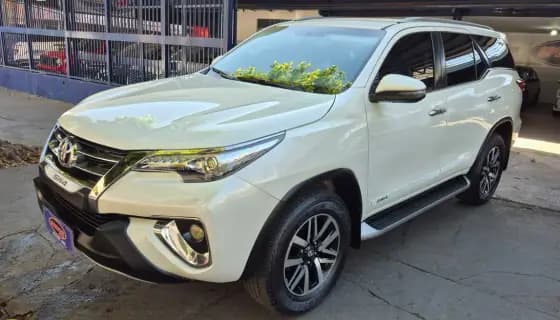 Carro 2.8 SRX 4X4 7 LUGARES 16V TURBO INTERCOOLER DIESEL 4P AUTOMÁTICO