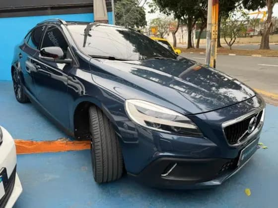 Carro 2.0 T4 CROSS COUNTRY GASOLINA 4P AUTOMÁTICO